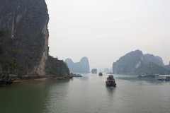 03-Halong Bay in hazy weather